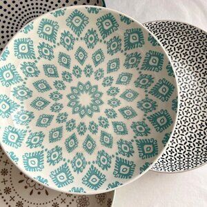 4 Assorted Colorful Stoneware Dinner Bowls